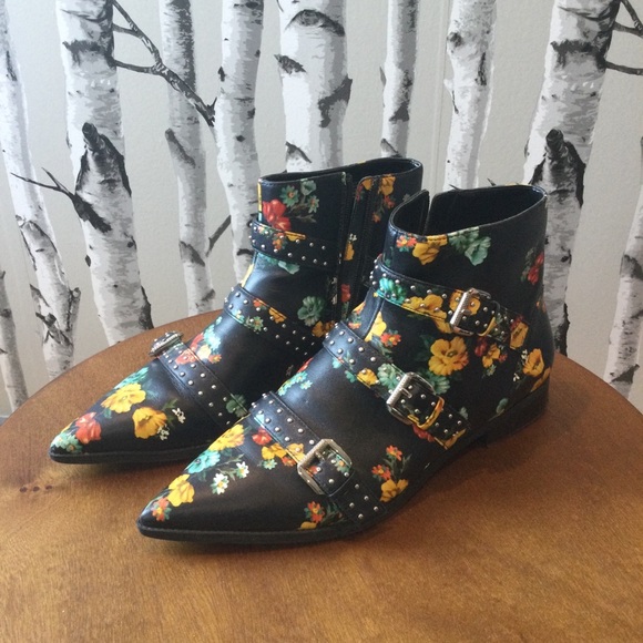 Seraphim Pointy Toe Floral Booties - Picture 2 of 8